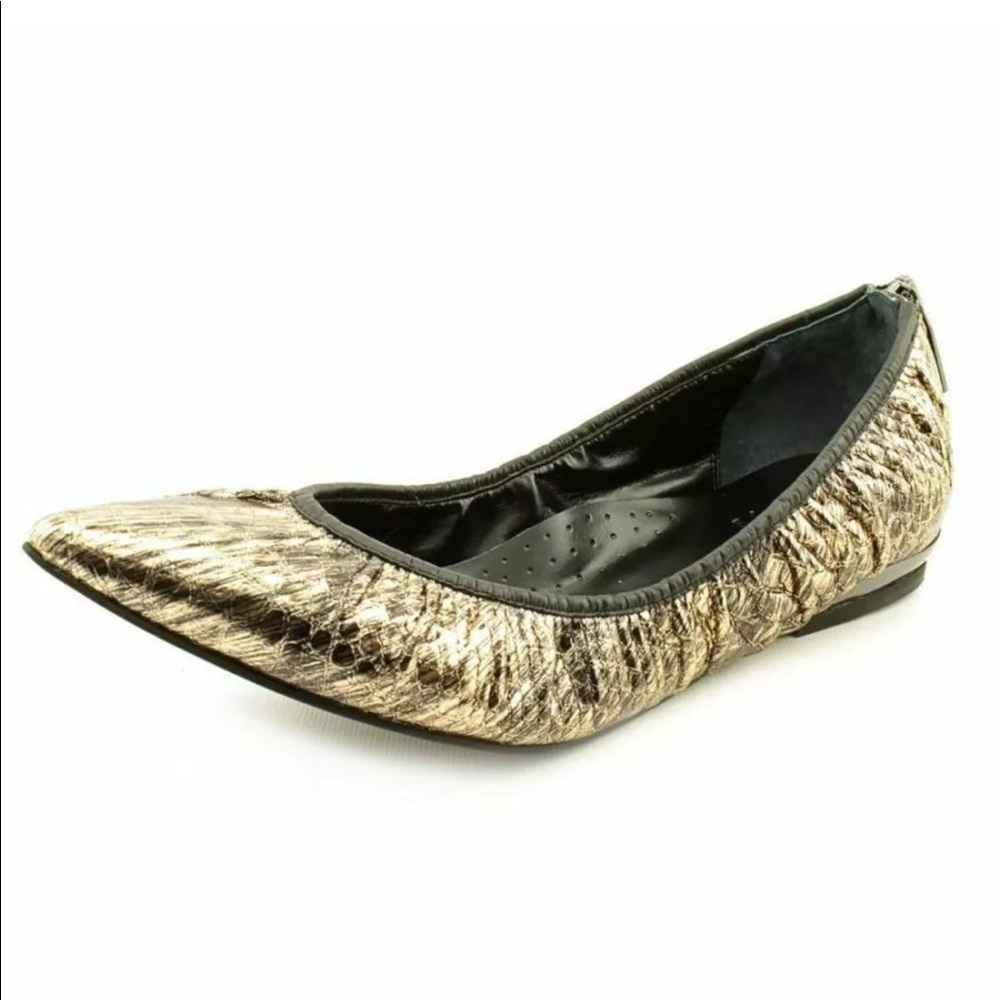 Donald J Pilsner Flats